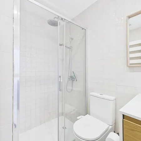 Apartman Cozy 1br W/ Ac & Shared Garden - | By Airnest *
