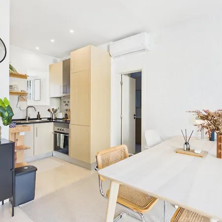 Cozy 1br W/ Ac & Shared Garden - | By Airnest * ألمادا