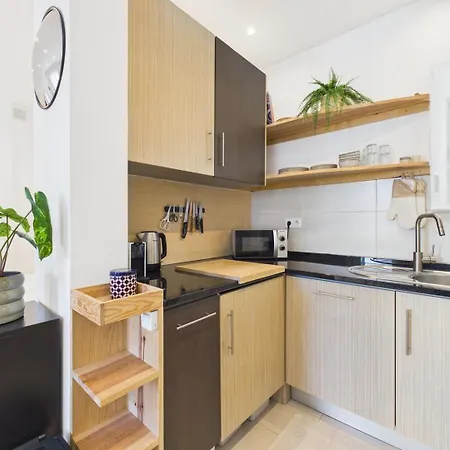 شقة Cozy 1br W/ Ac & Shared Garden - | By Airnest *