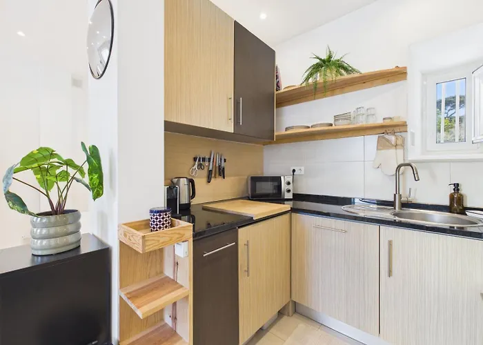 Appartamento Cozy 1br W/ Ac & Shared Garden - | By Airnest *