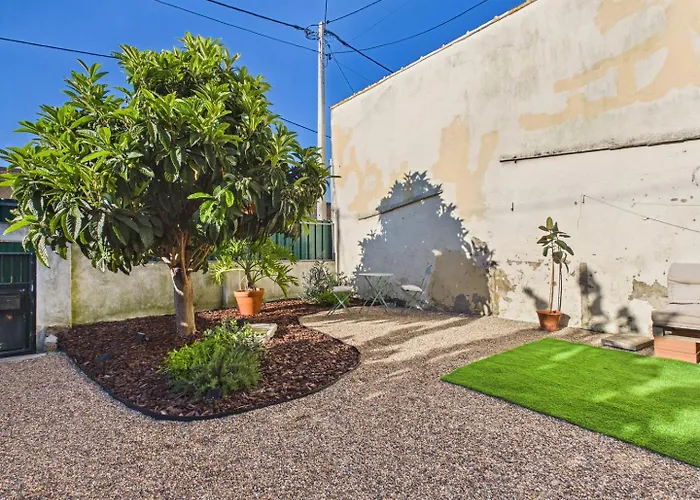 Cozy 1br W/ Ac & Shared Garden - | By Airnest * Almada